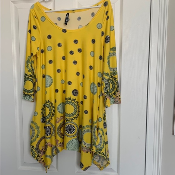 White Mark Yellow Patterned Women's Top - Picture 1 of 7